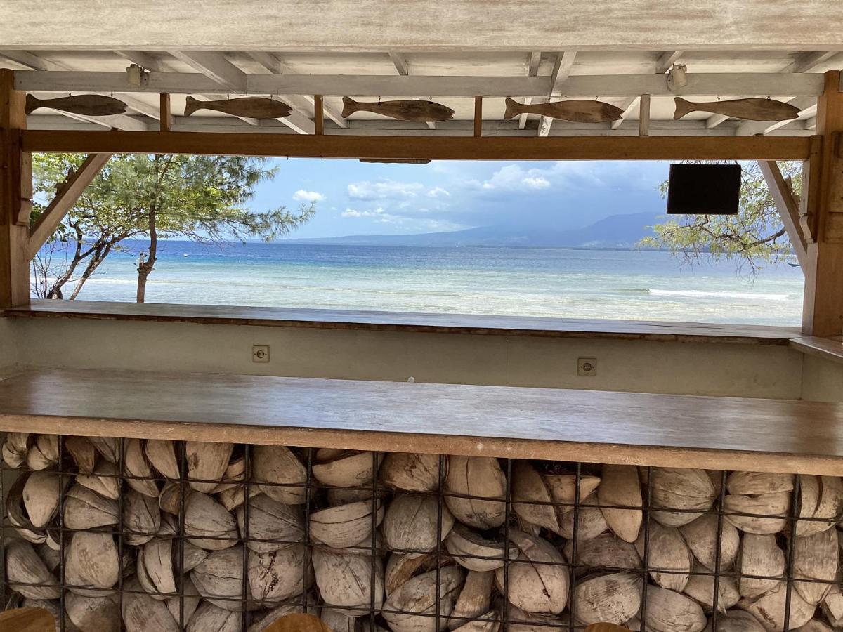 Juliantos By The Sea Hotel Gili Air Exterior photo